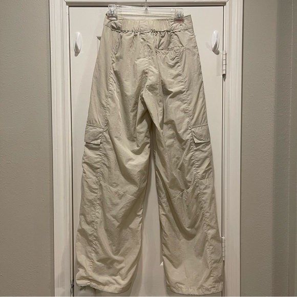 Young LA Womens Retro Cargo Joggers W222 Size Small Beige Pockets Parachute - Picture 3 of 12